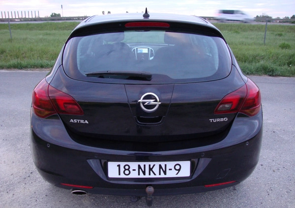 Opel Astra cena 23500 przebieg: 165800, rok produkcji 2010 z Syców małe 704